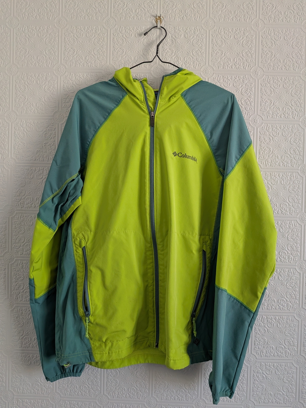Columbia Lime and Teal Hooded Windbreaker Jacket